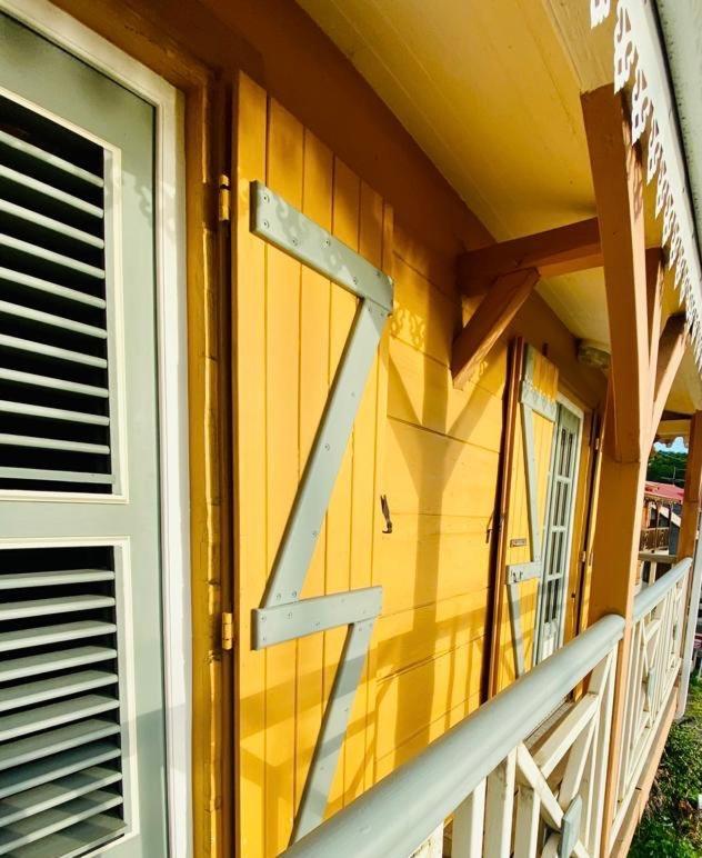 Habitation Baliache - Maison Creole Avec Jardin Privatif, Plage A 200M Deshaies Kültér fotó