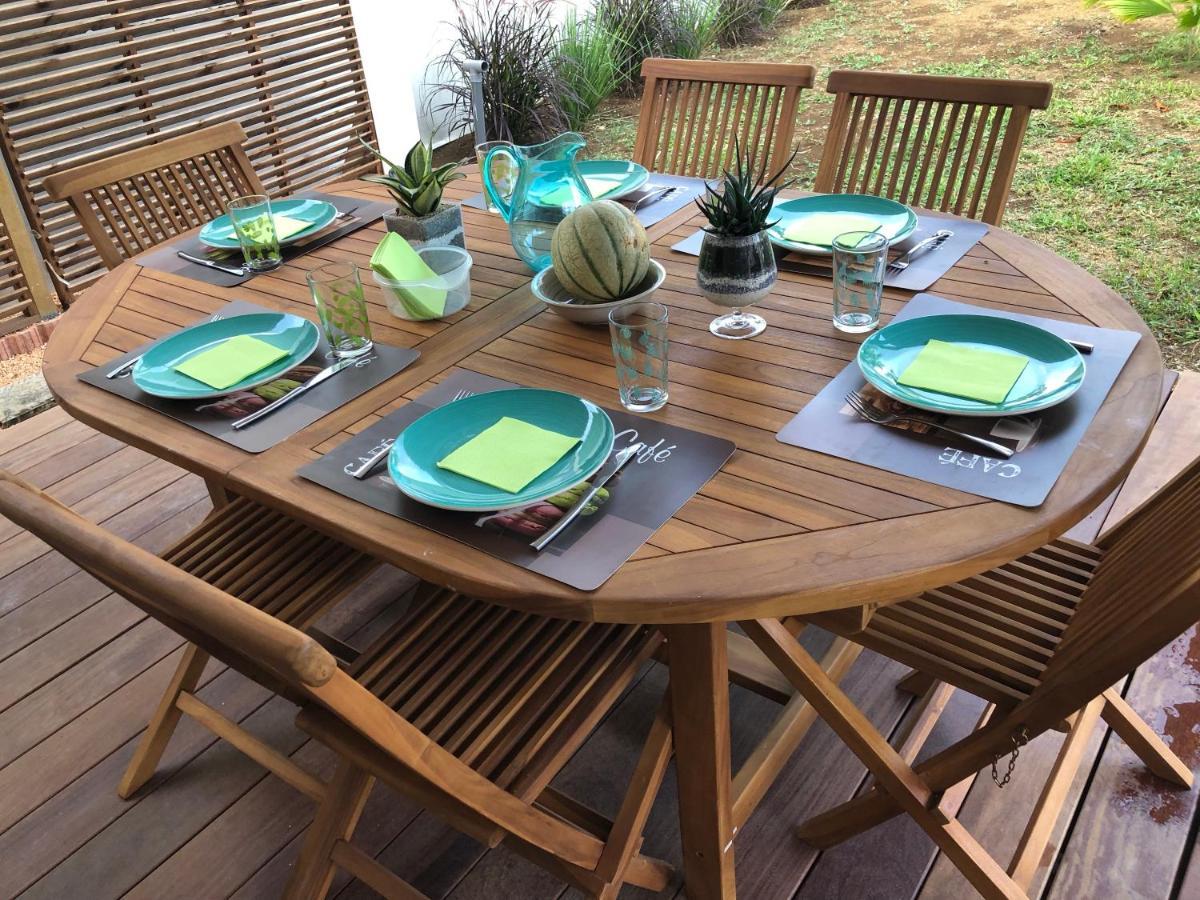 Habitation Baliache - Maison Creole Avec Jardin Privatif, Plage A 200M Deshaies Kültér fotó