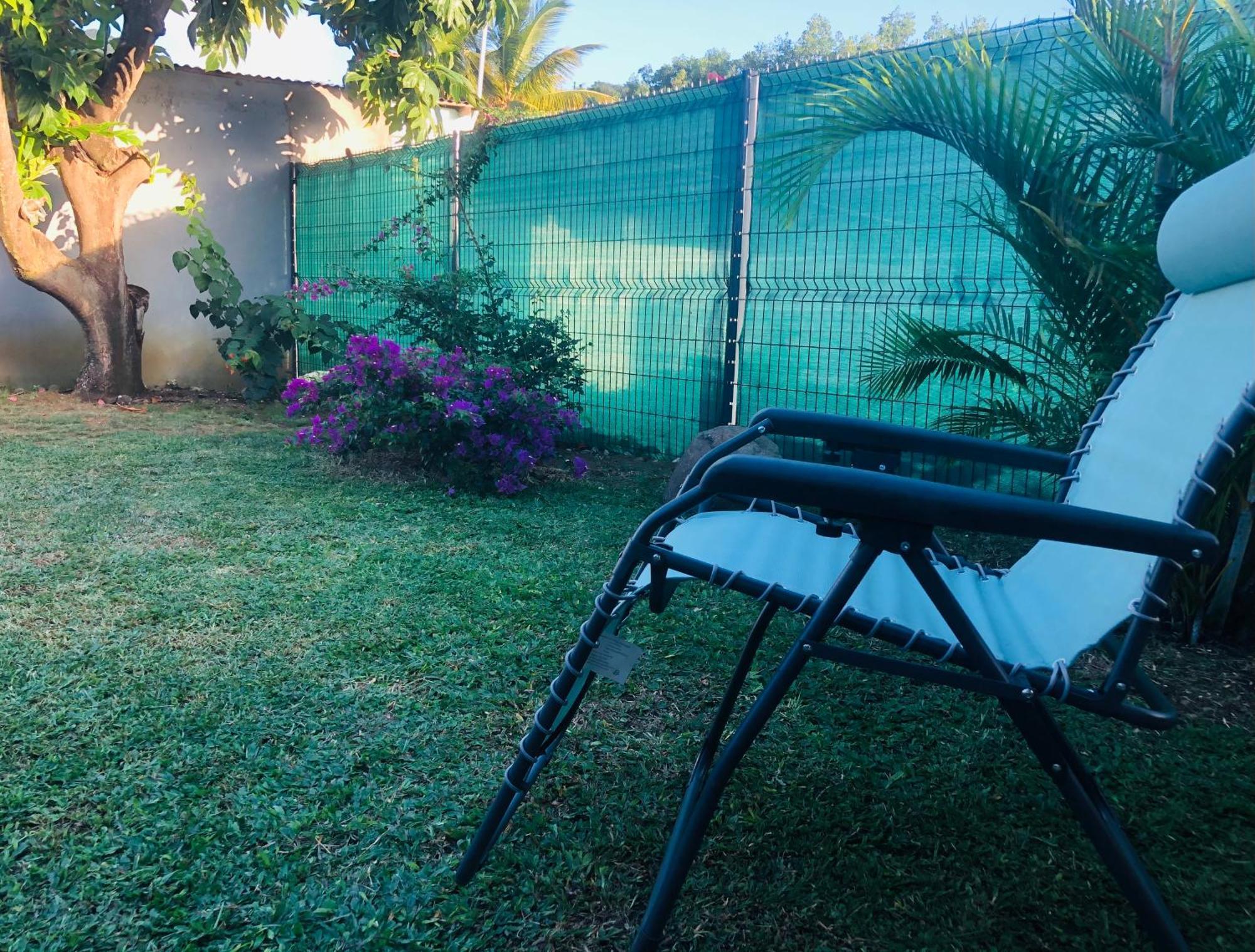 Habitation Baliache - Maison Creole Avec Jardin Privatif, Plage A 200M Deshaies Kültér fotó